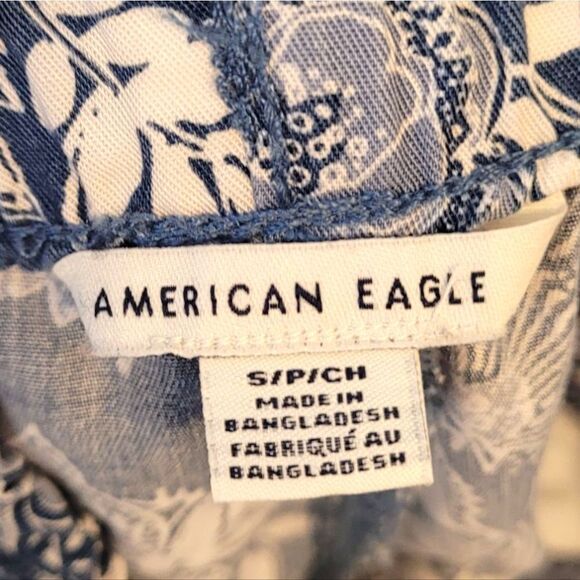 American Eagle Blue And White Tropical Floral Shorts Size S - Picture 3 of 5